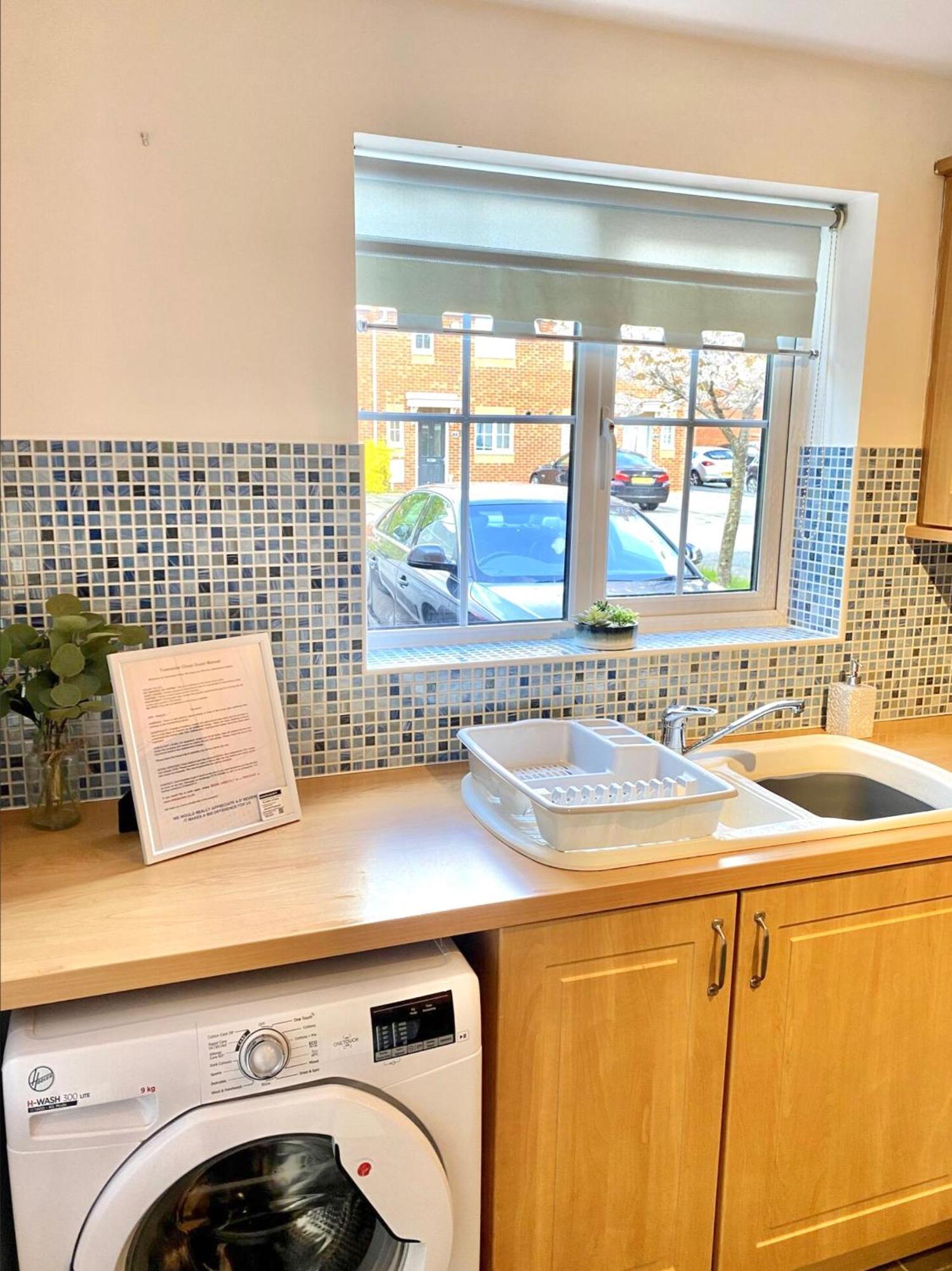 Free Private Parking! Oakley House And Garden! Fully Equipped 4 Comfy Beds Villa Corby Exterior photo