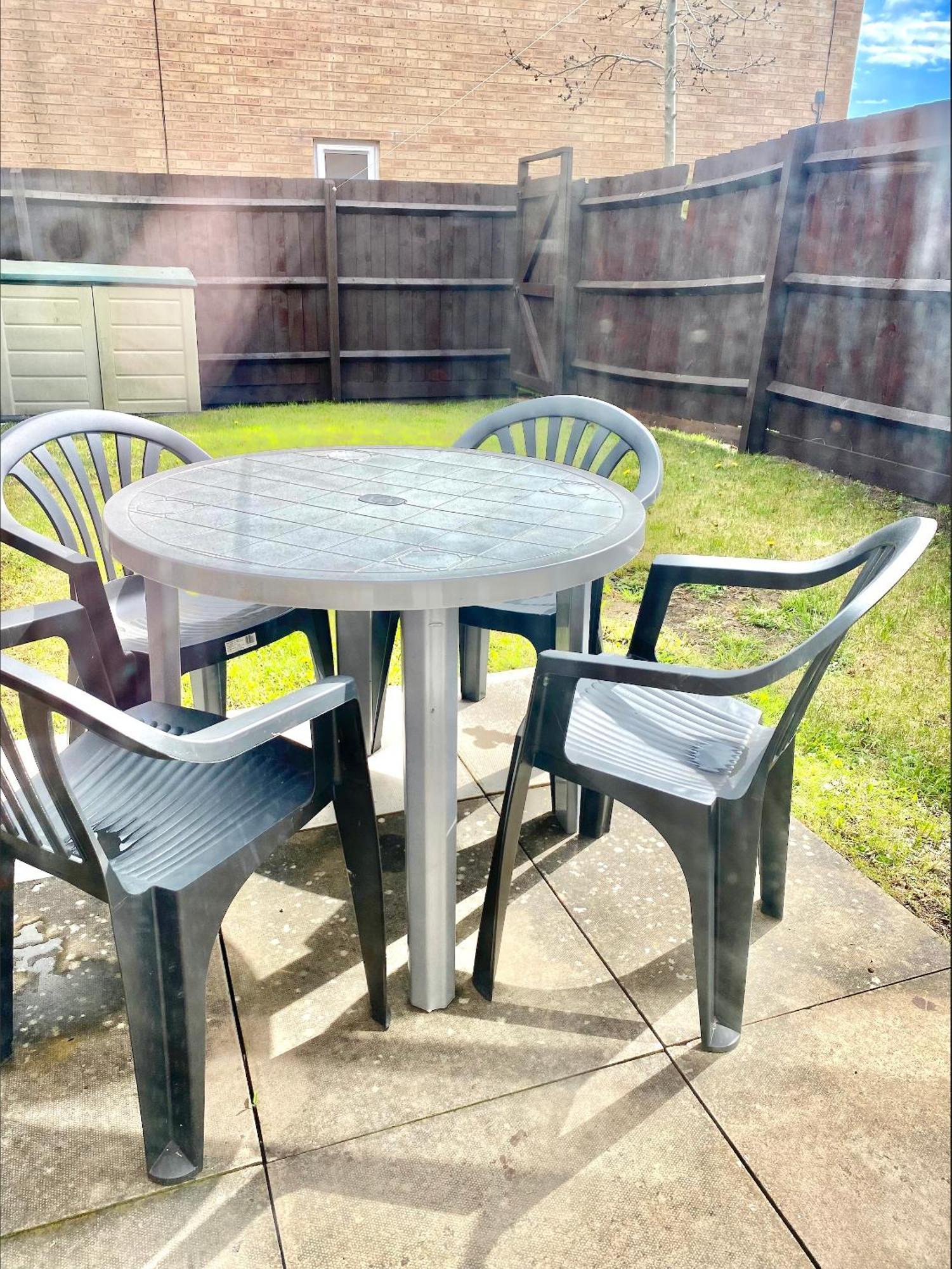 Free Private Parking! Oakley House And Garden! Fully Equipped 4 Comfy Beds Villa Corby Exterior photo